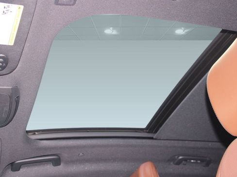 Used 2023 Lincoln Nautilus Reserve w/ Equipment Group 201A image 14