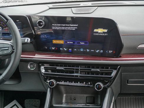 New 2026 Chevrolet Traverse RS image 15