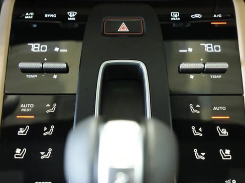 New 2026 Porsche Macan S image 21