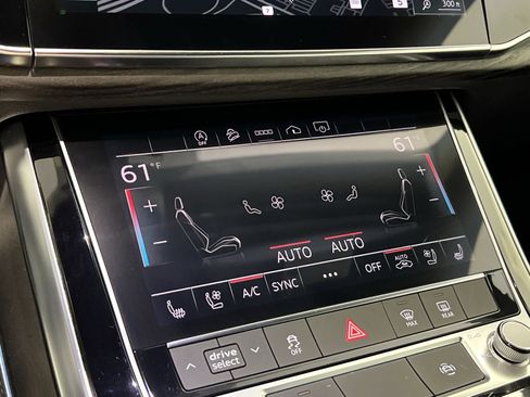 Used 2023 Audi Q7 2.0T Premium Plus w/ Premium Plus Package AWD/4WD image 21