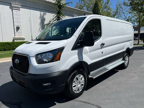 Used 2025 Ford Transit 250 Low Roof w/ Exterior Upgrade Package RWD image 3