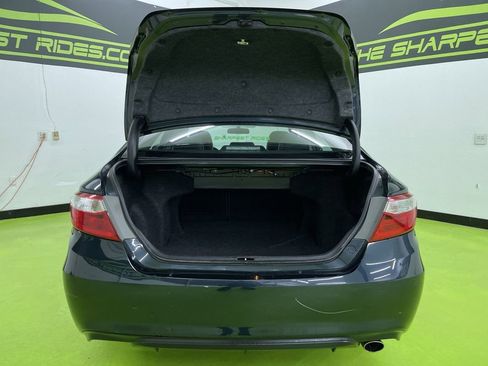 Used 2017 Toyota Camry SE image 9