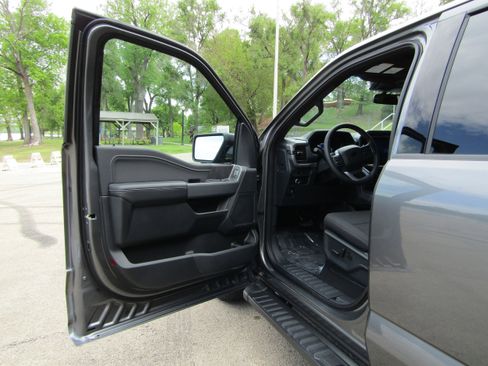 New 2026 Ford F150 XLT w/ Equipment Group 302A MID AWD/4WD image 12