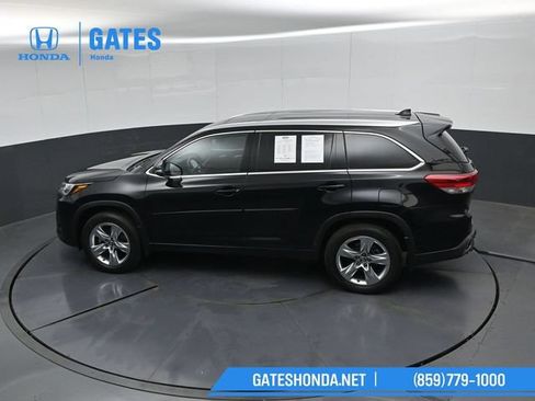 Used 2019 Toyota Highlander Limited AWD/4WD image 56