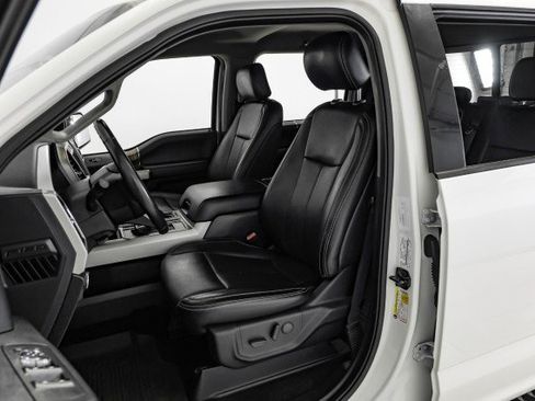 Used 2019 Ford F150 Lariat image 26