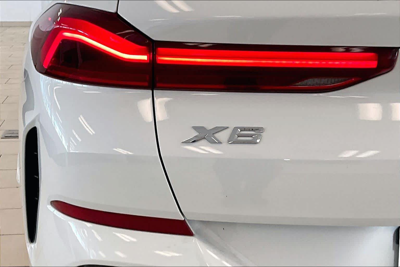Used 2026 BMW X6 xDrive40i AWD/4WD image 30