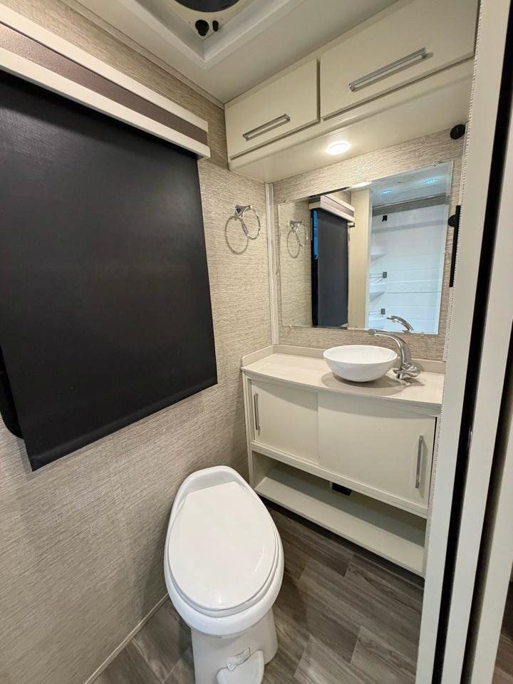 Used 2019 Mercedes-Benz Sprinter 170 image 86