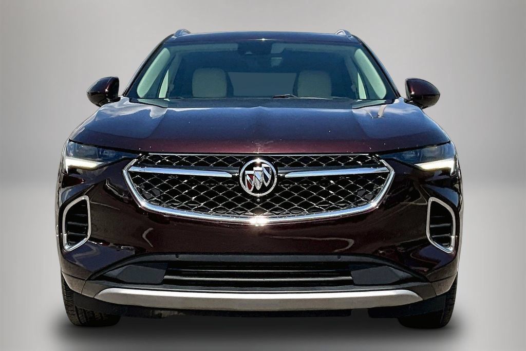 Used 2023 Buick Envision Avenir FWD image 3