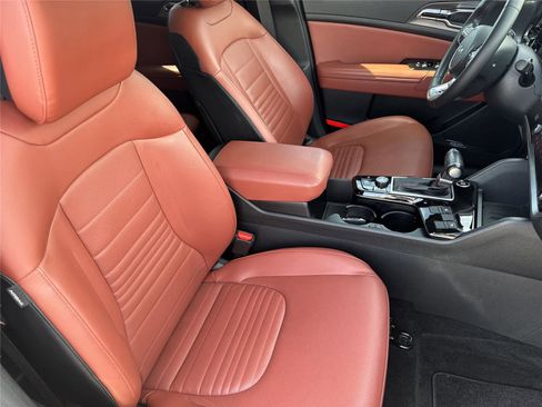 Used 2023 Kia Sportage SX image 38