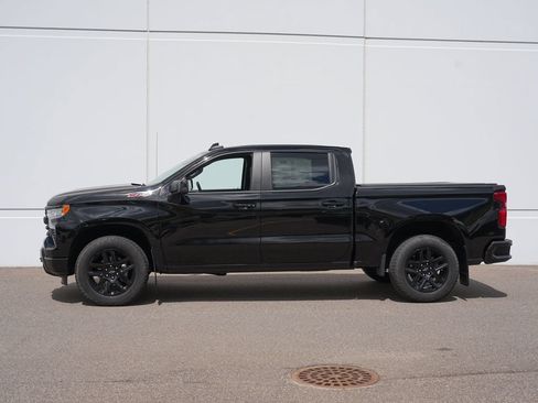 Used 2024 Chevrolet Silverado 1500 RST AWD/4WD image 6