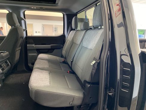 New 2026 Ford F250 XLT w/ XLT Premium Package AWD/4WD image 9