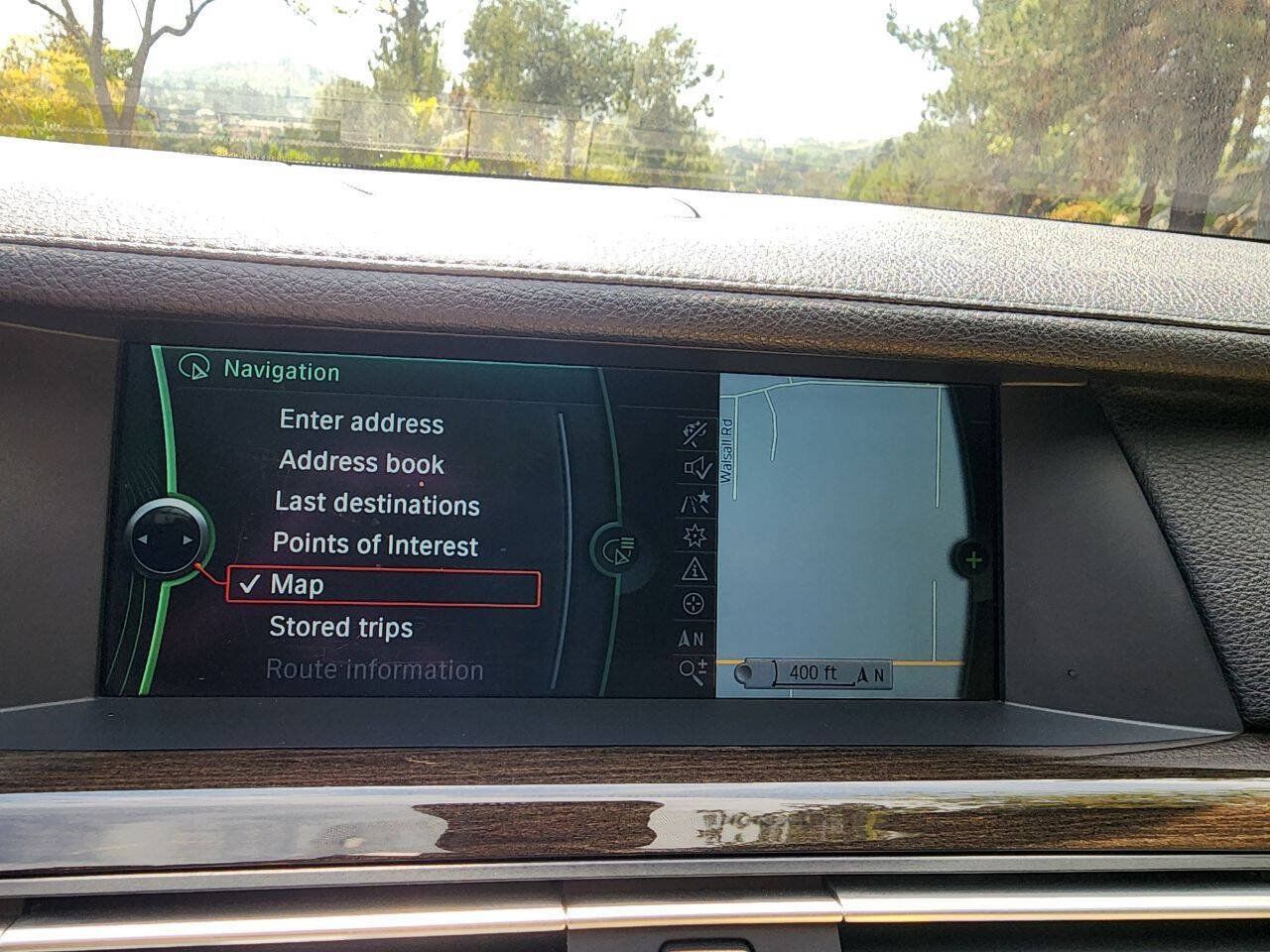 Used 2012 BMW 750Li w/ Driver Assistance Pkg RWD image 40