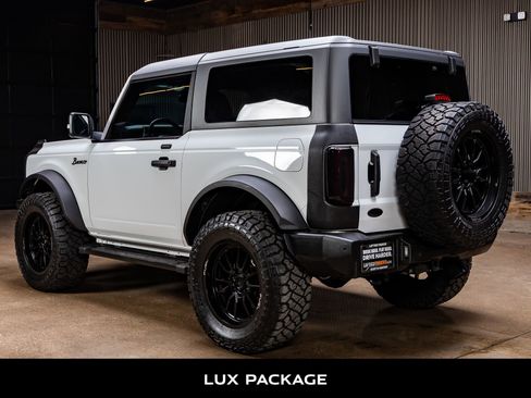 Used 2023 Ford Bronco Wildtrak image 6