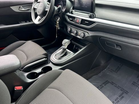 Certified 2023 Kia Forte LXS image 12