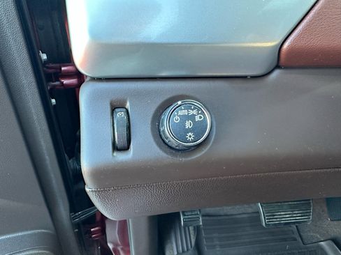 Used 2018 Chevrolet Tahoe Premier image 45