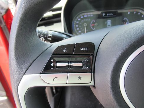 Used 2022 Hyundai Tucson SEL FWD image 25