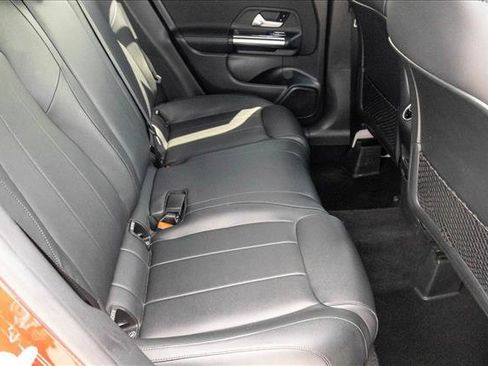 Used 2022 Mercedes-Benz GLA 250 4MATIC image 23