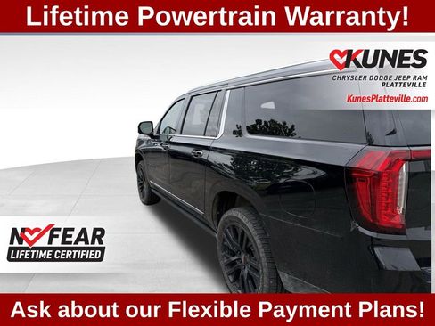 Used 2024 GMC Yukon XL Denali Ultimate AWD/4WD image 7