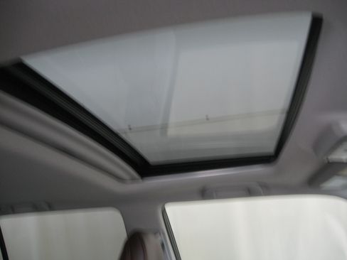 Used 2024 Toyota 4Runner Limited image 3