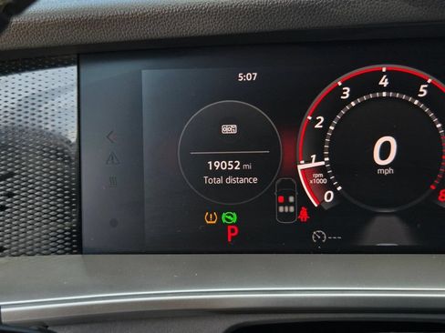 Used 2026 Volkswagen Tiguan SE FWD image 27