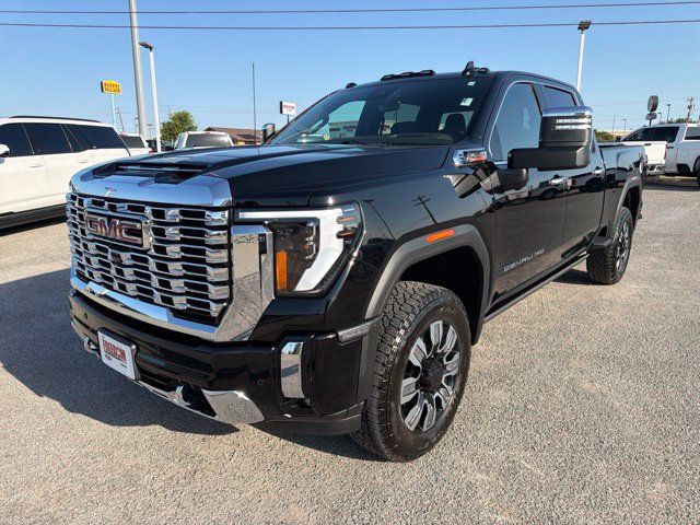 Used 2026 GMC Sierra 2500 Denali w/ Technology Package AWD/4WD image 2