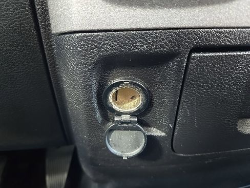 Used 2014 RAM 1500 Express image 25