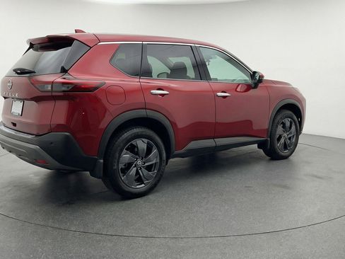 Used 2025 Nissan Rogue SV AWD/4WD image 7