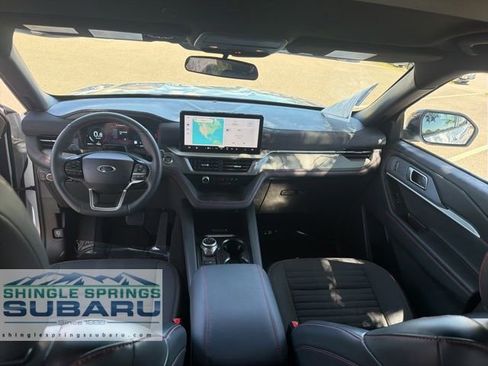 Used 2025 Ford Explorer ST-Line w/ ST-Line Street Pack AWD/4WD image 30