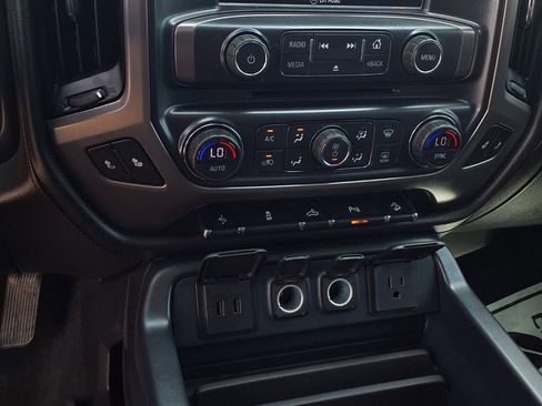 Used 2017 GMC Sierra 1500 SLT w/ All Terrain X Package AWD/4WD image 7
