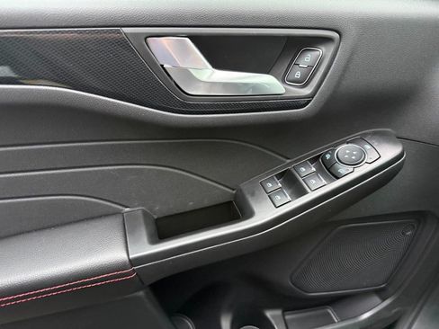New 2026 Ford Escape ST-Line w/ Tech Pack #1 AWD/4WD image 8
