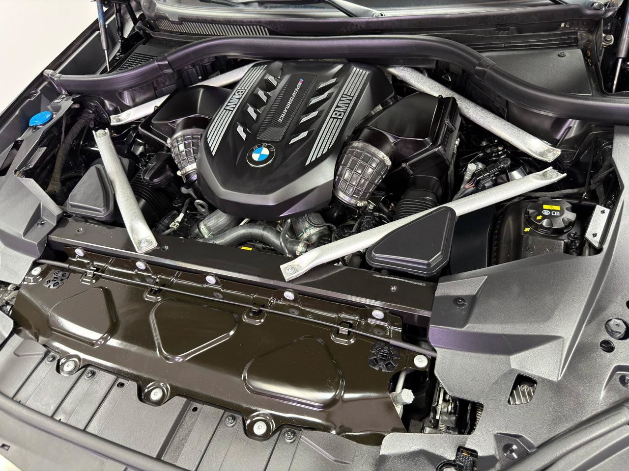 Used 2020 BMW X5 M50i AWD/4WD image 36
