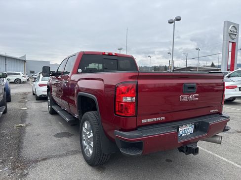 Used 2019 GMC Sierra 2500 Denali w/ Duramax Plus Package image 8