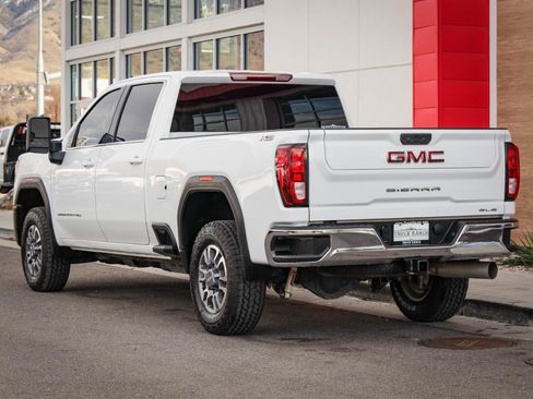 Used 2024 GMC Sierra 2500 SLE w/ SLE Convenience Package image 6