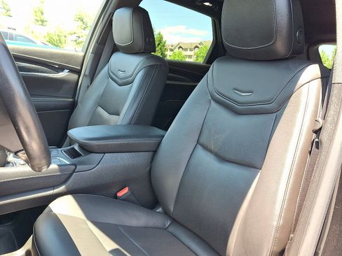 Certified 2023 Cadillac XT5 Premium Luxury AWD/4WD image 17