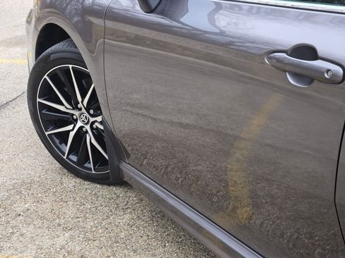 Used 2024 Toyota Camry SE image 16