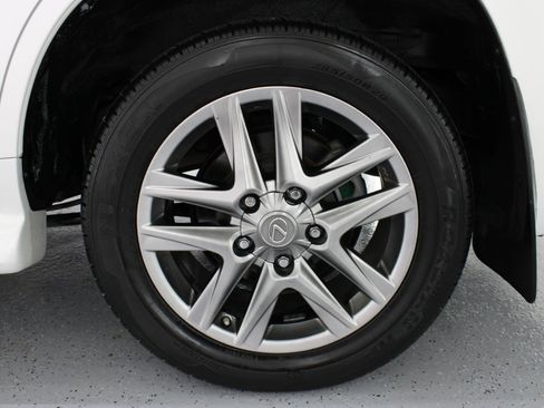 Used 2014 Lexus LX 570 4WD image 79