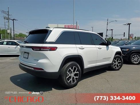 Certified 2025 Jeep Grand Cherokee Limited w/ Luxury Tech Group II image 5