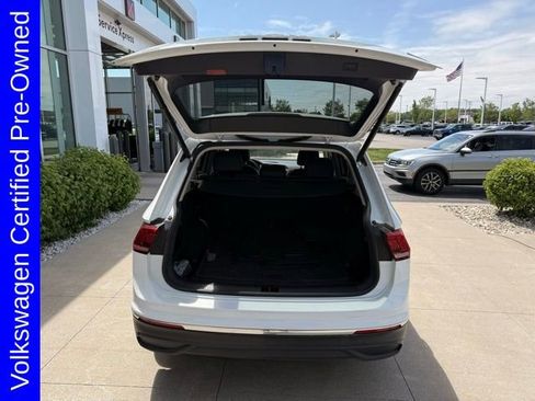 Used 2022 Volkswagen Tiguan SE AWD/4WD image 8
