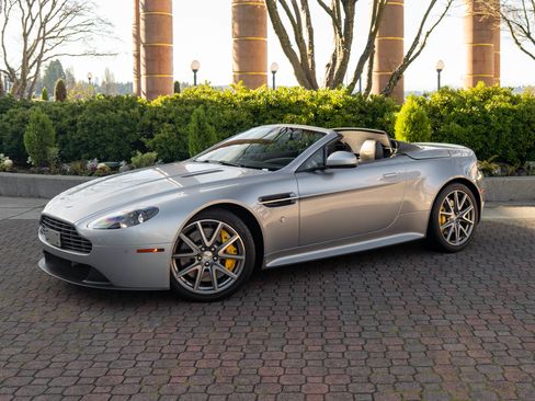 Used 2015 Aston Martin V8 Vantage GT image 4