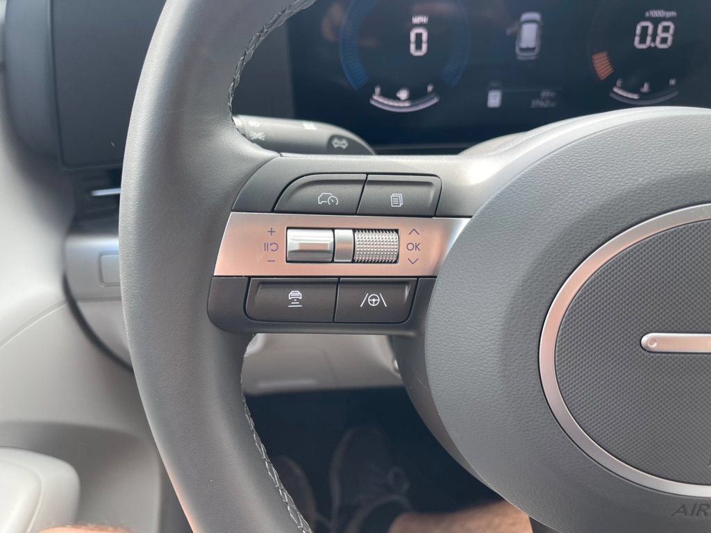 Used 2026 Hyundai Kona SEL Sport FWD image 15