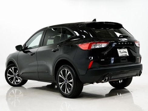Used 2022 Ford Escape SE w/ SE Sport Appearance Package image 26