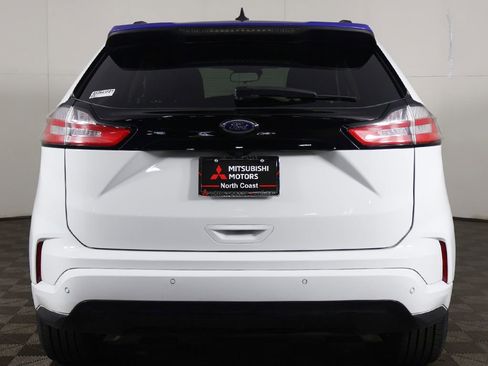 Used 2024 Ford Edge SE w/ Black Appearance Package AWD/4WD image 9