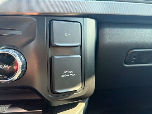 Used 2025 Ford F350 Platinum AWD/4WD image 32