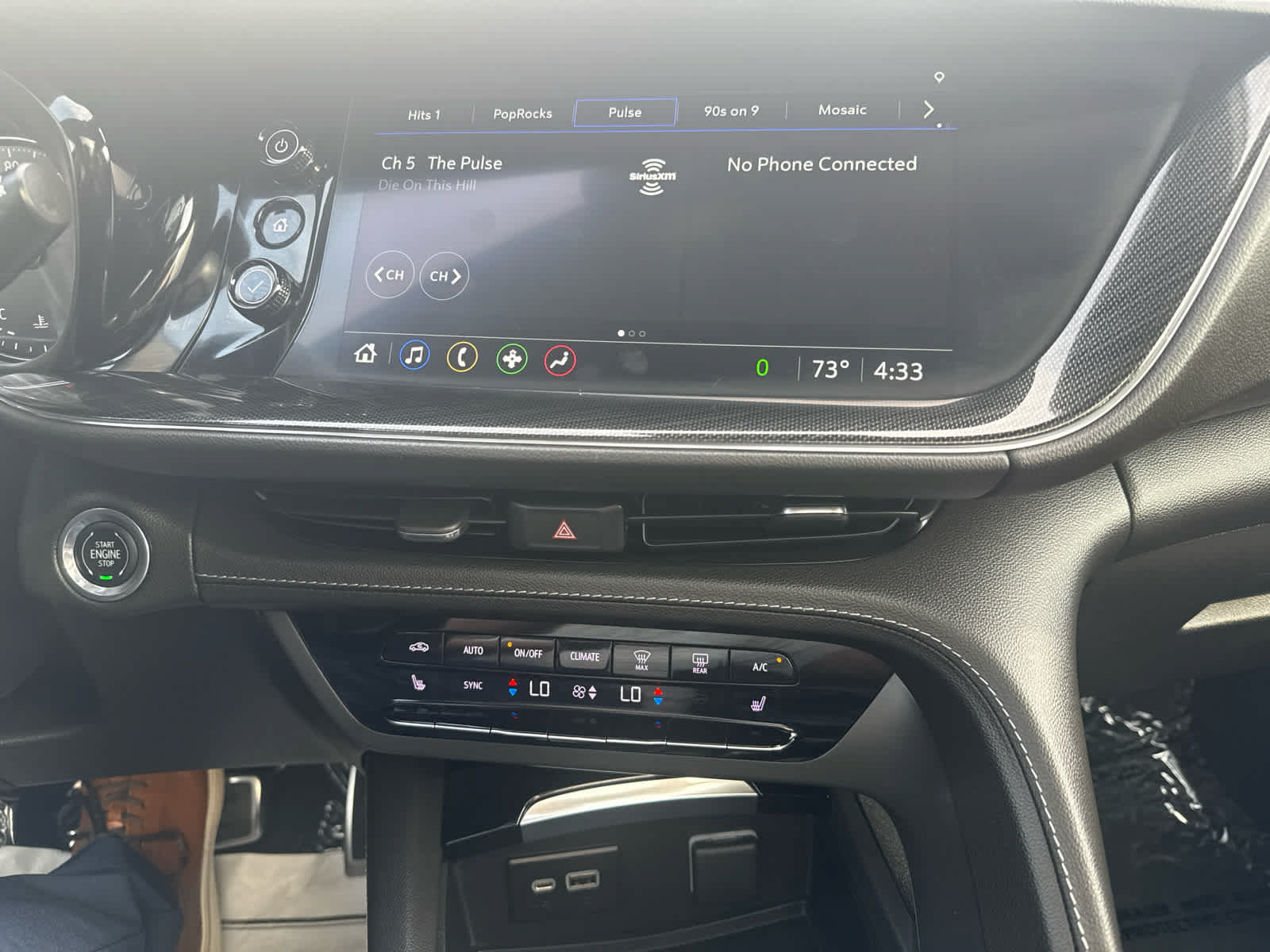 Used 2023 Buick Envision Essence w/ Sport Touring Package AWD/4WD image 21