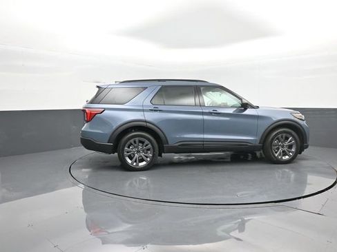 New 2026 Ford Explorer Active w/ Active Comfort Package image 8