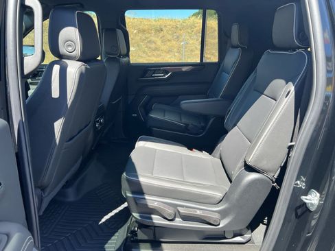 Used 2026 GMC Yukon XL Elevation RWD image 16