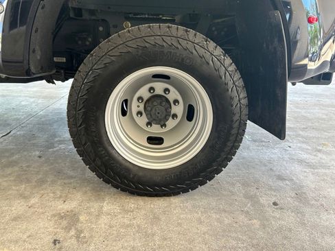 Used 2025 Ford F350 XLT AWD/4WD image 16