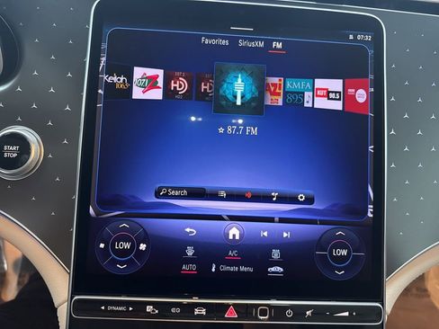 Used 2026 Mercedes-Benz EQE 320+ SUV image 35