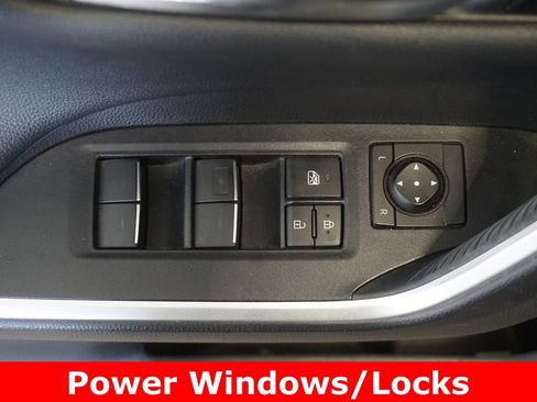 Used 2022 Toyota RAV4 XSE AWD/4WD image 5