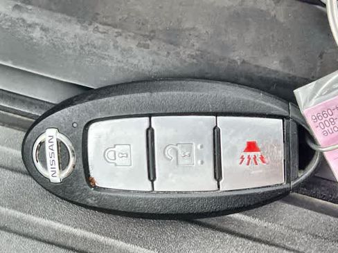 Used 2020 Nissan Frontier SV w/ Midnight Edition Floor Mats RWD image 21